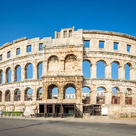 Kaic 1045 アパート プーラ